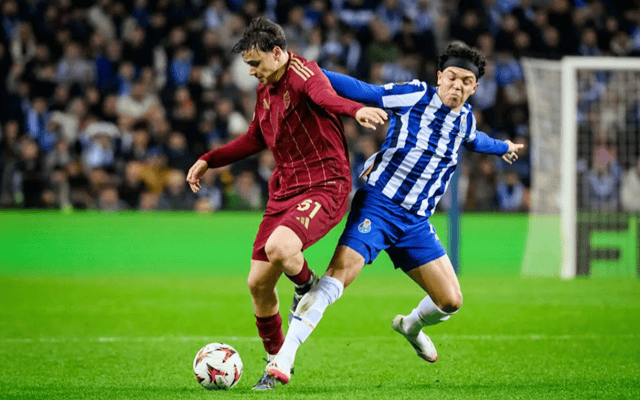 包含葡超今晨再迎强敌，纽约尼克斯单刀错失，主帅态度——赛场秩序良好，身体对抗强度拉满的词条-s15赛程